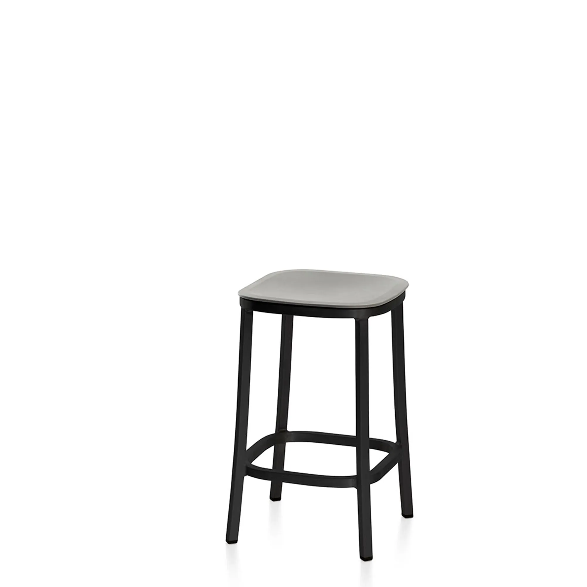 1 Inch stool by Jasper Morrison