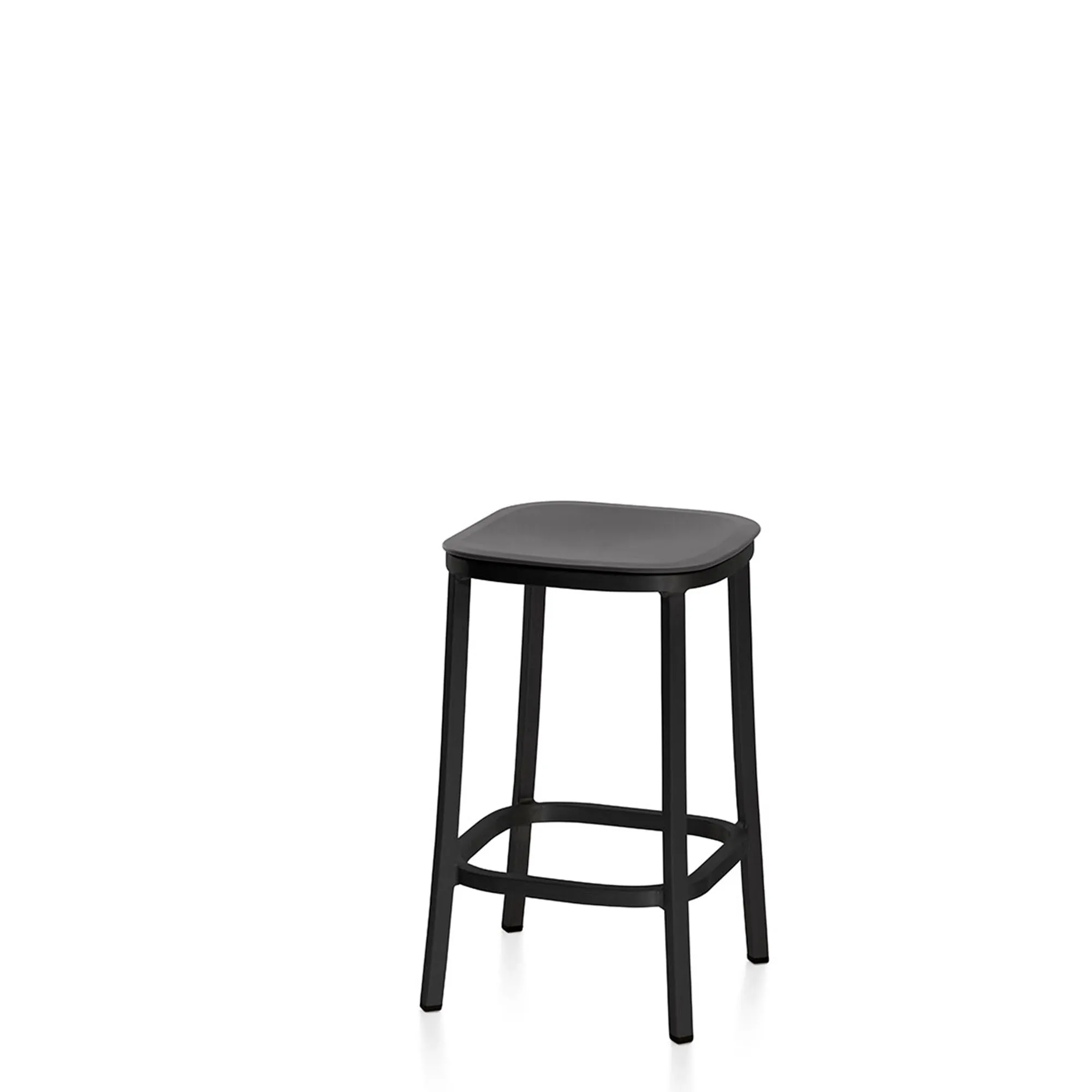 1 Inch stool by Jasper Morrison
