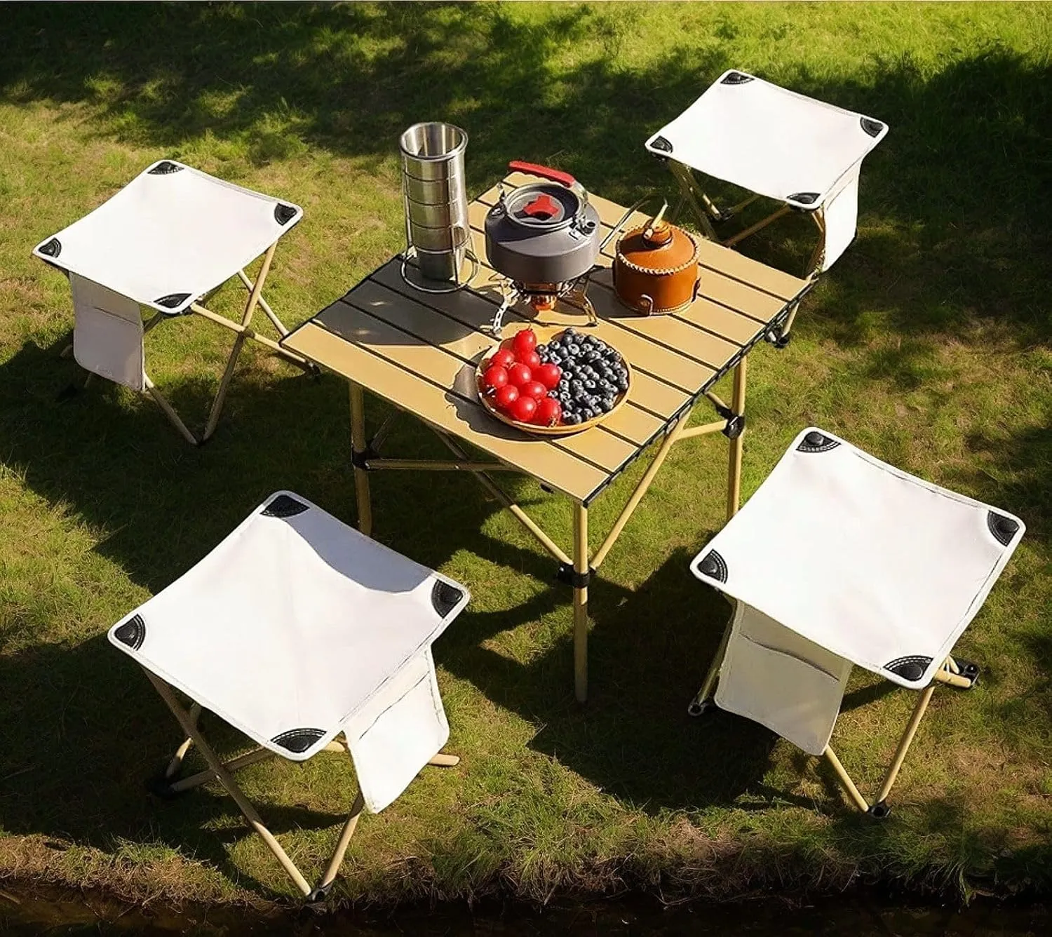 2 Pack 13 Inch Portable Camping Stool(White)，Collapsible Stool with Carry Bag ，Convenient for Travel ，BBQ，Fishing Hiking Outdoor Folding Stool ，with a Non-Slip seat Cushion (Cotton lint)