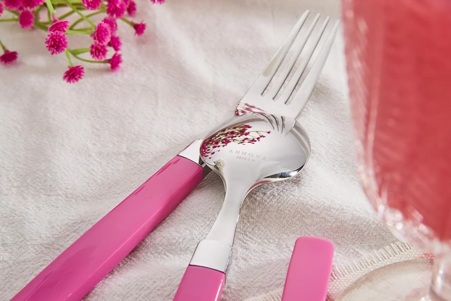 ANNOVA Stainless Steel Flatware/Cutlery Set - Color Handles - Dinner Forks, Salad Forks, Table Knives, Tablespoons, Teaspoons - (Pink, 20 Pieces)