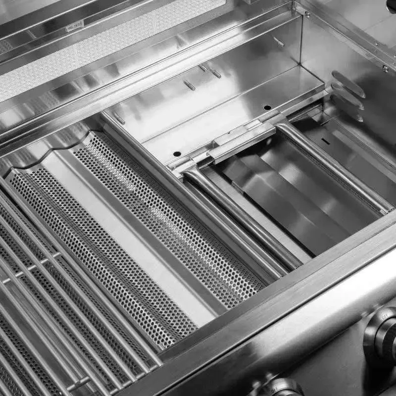 Blaze Grills Prelude LBM 32” 4-Burner Gas BBQ Grill