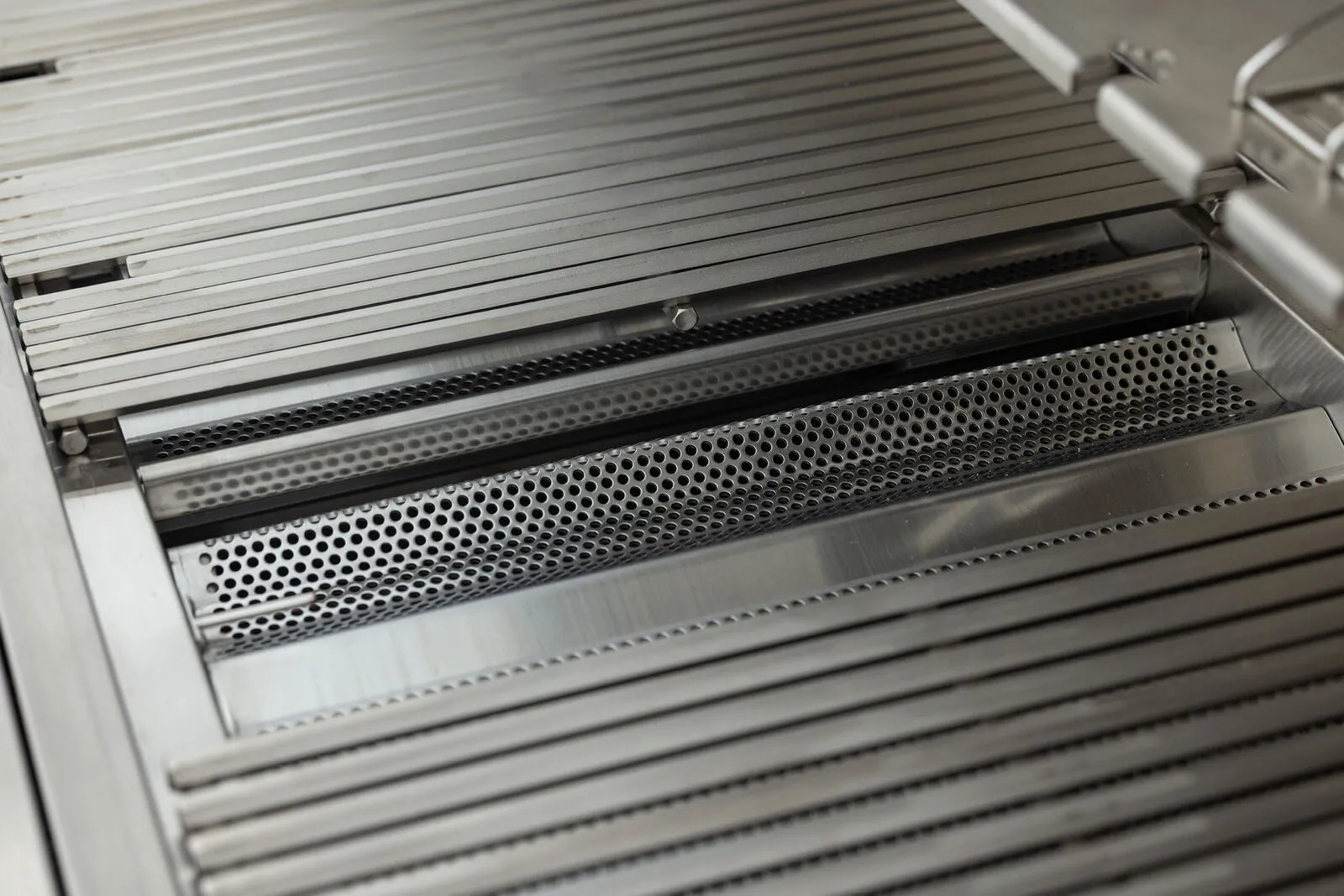 Blaze LTE Pro 40 Inch 5-Burner Natural Gas Grill