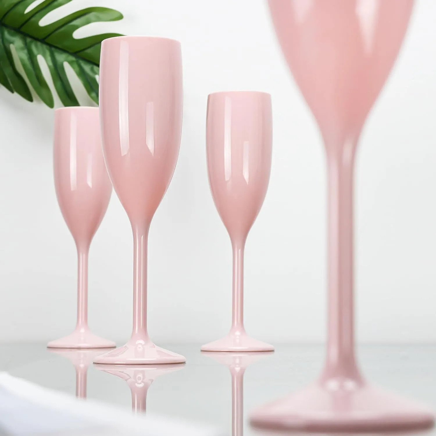 Champagne Flute Acrylic Champagne Glasses Wedding Toasting Champagne Flute Goblet Plastic Reusable Unbreakable Champagne Cups for Bachelorette Wedding Bridal Shower Party (Light Pink, 10)