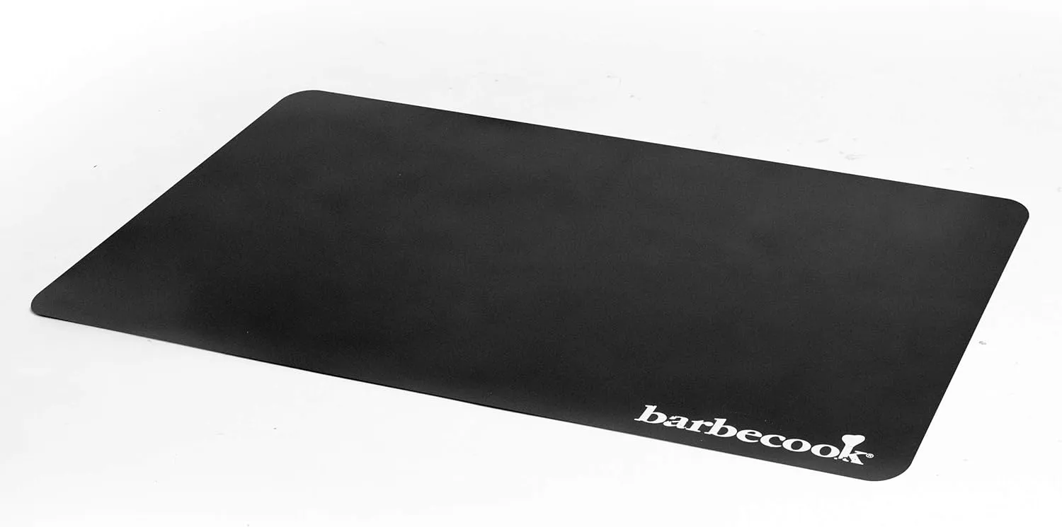 floor mat made of plastic black