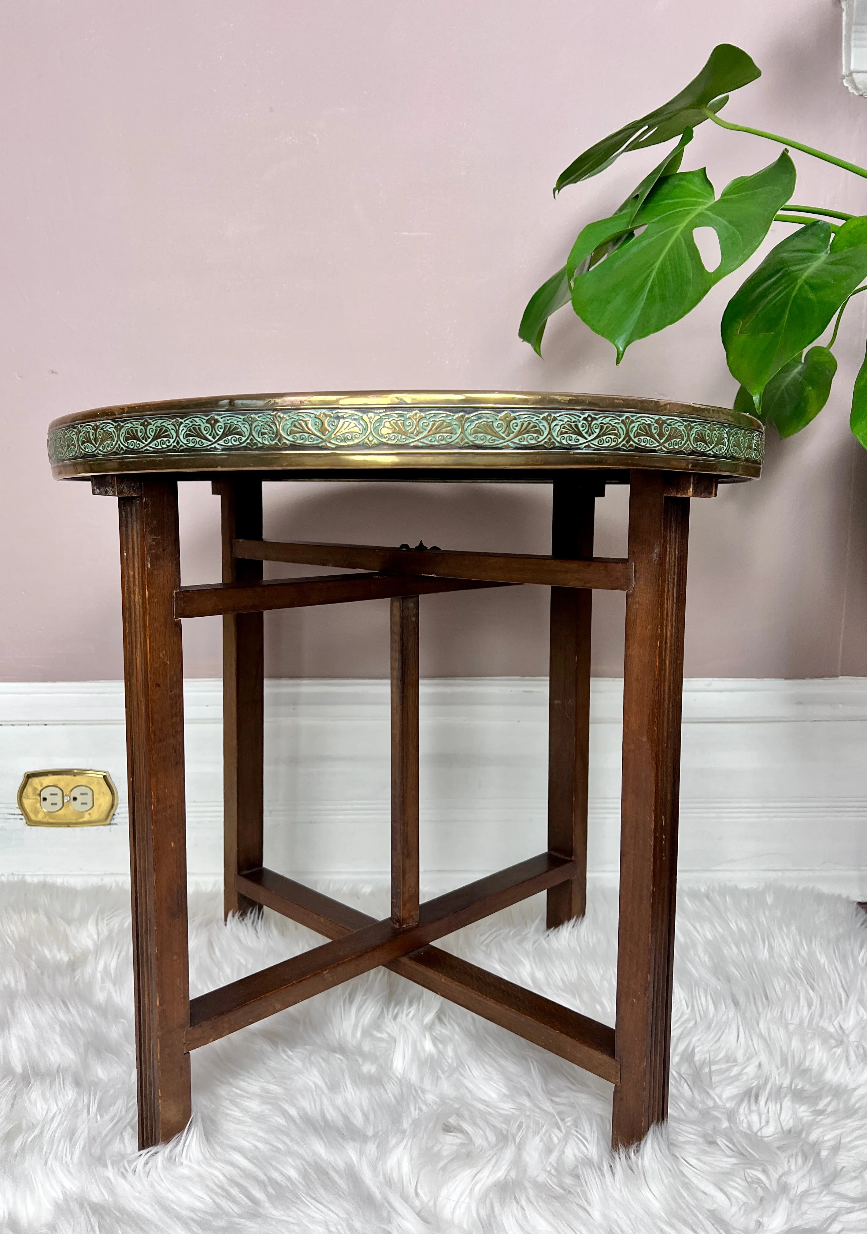 Folding Aisling Trustworthy transactions Seasonal sale The Table