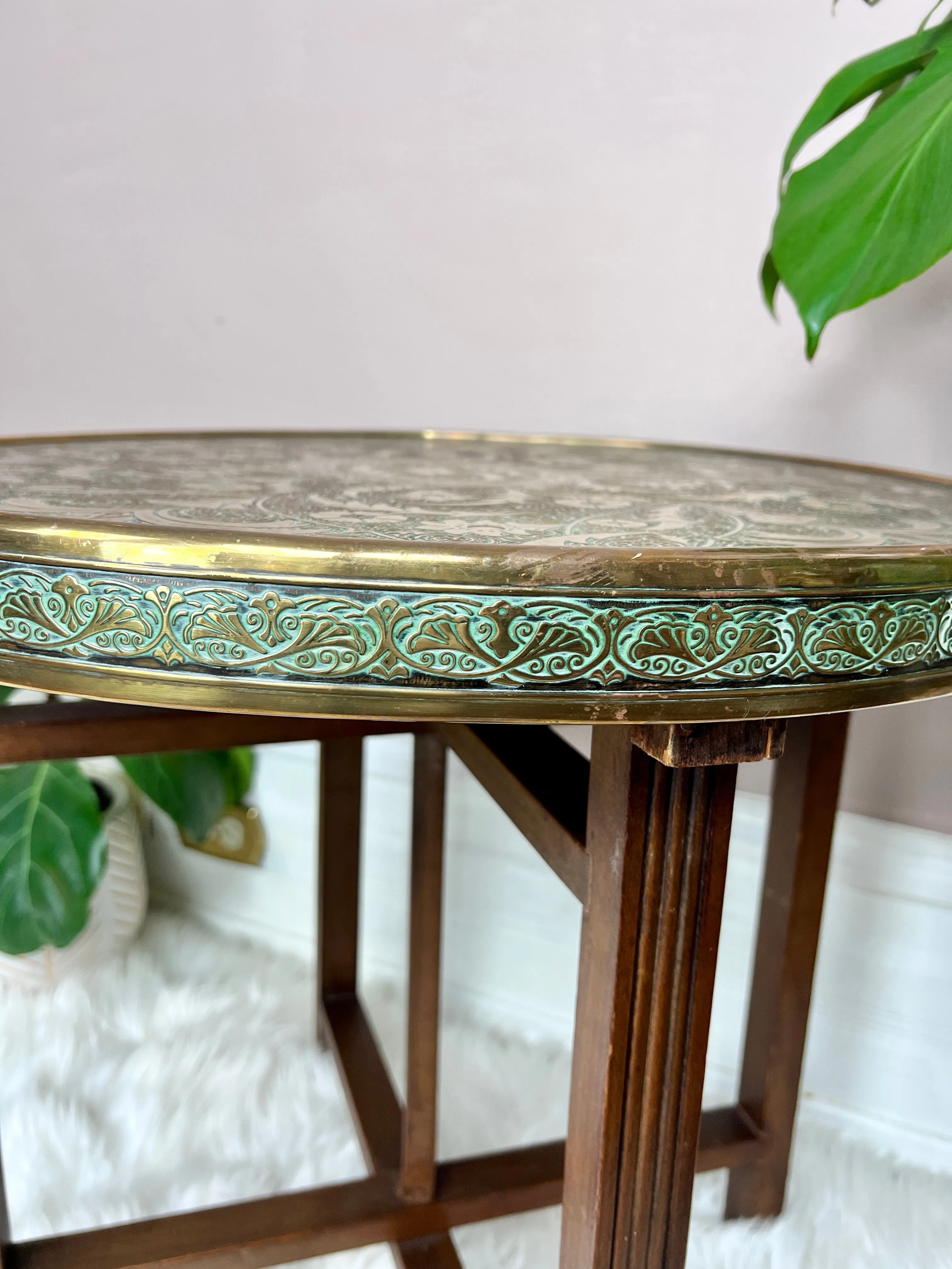Folding Aisling Trustworthy transactions Seasonal sale The Table