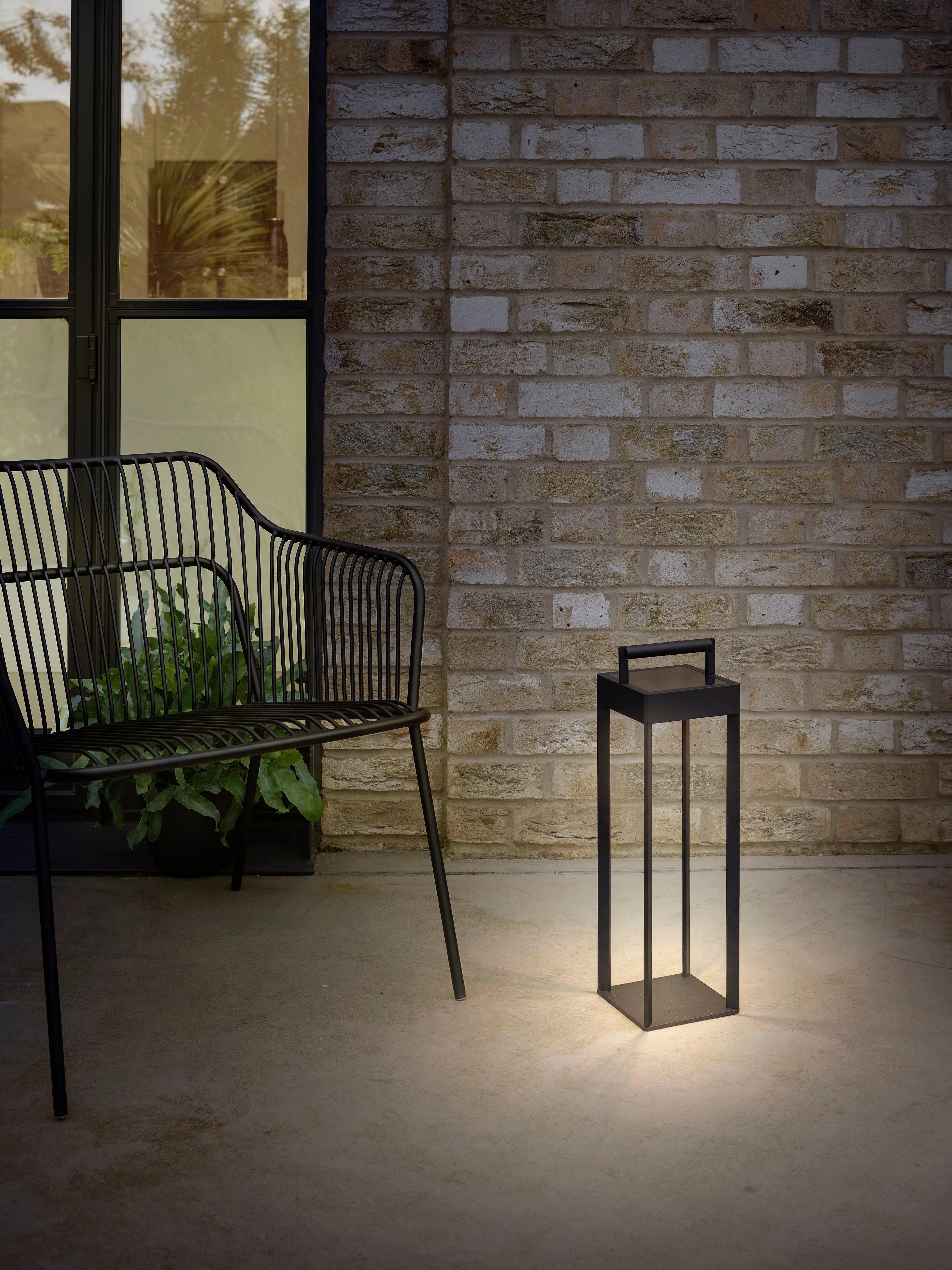 Kuro 450 | Portable Light