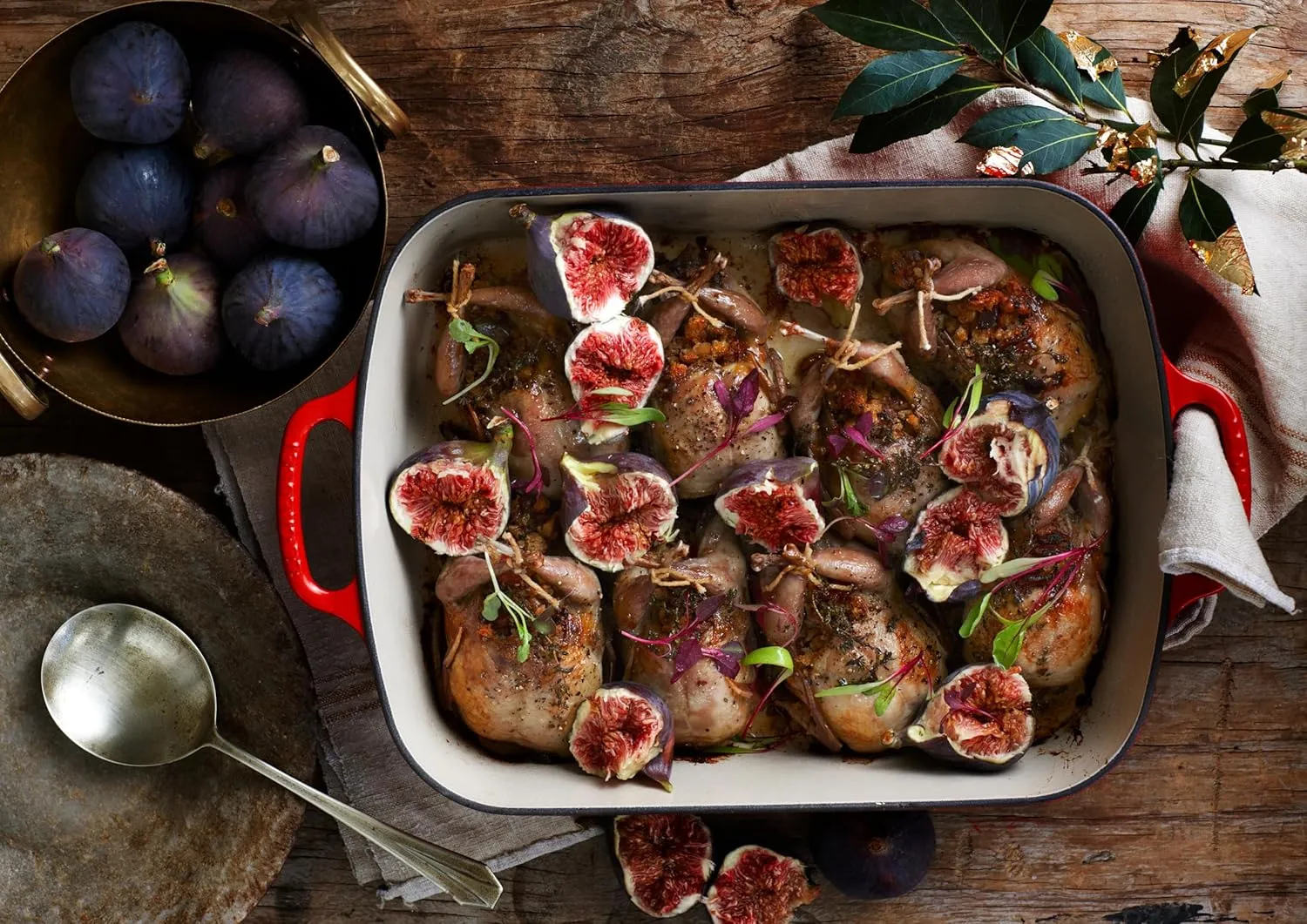 Le Creuset Enameled Cast Iron Signature Rectangular Roaster, 5.25 qt. (11.7" x 16.8") , Cerise