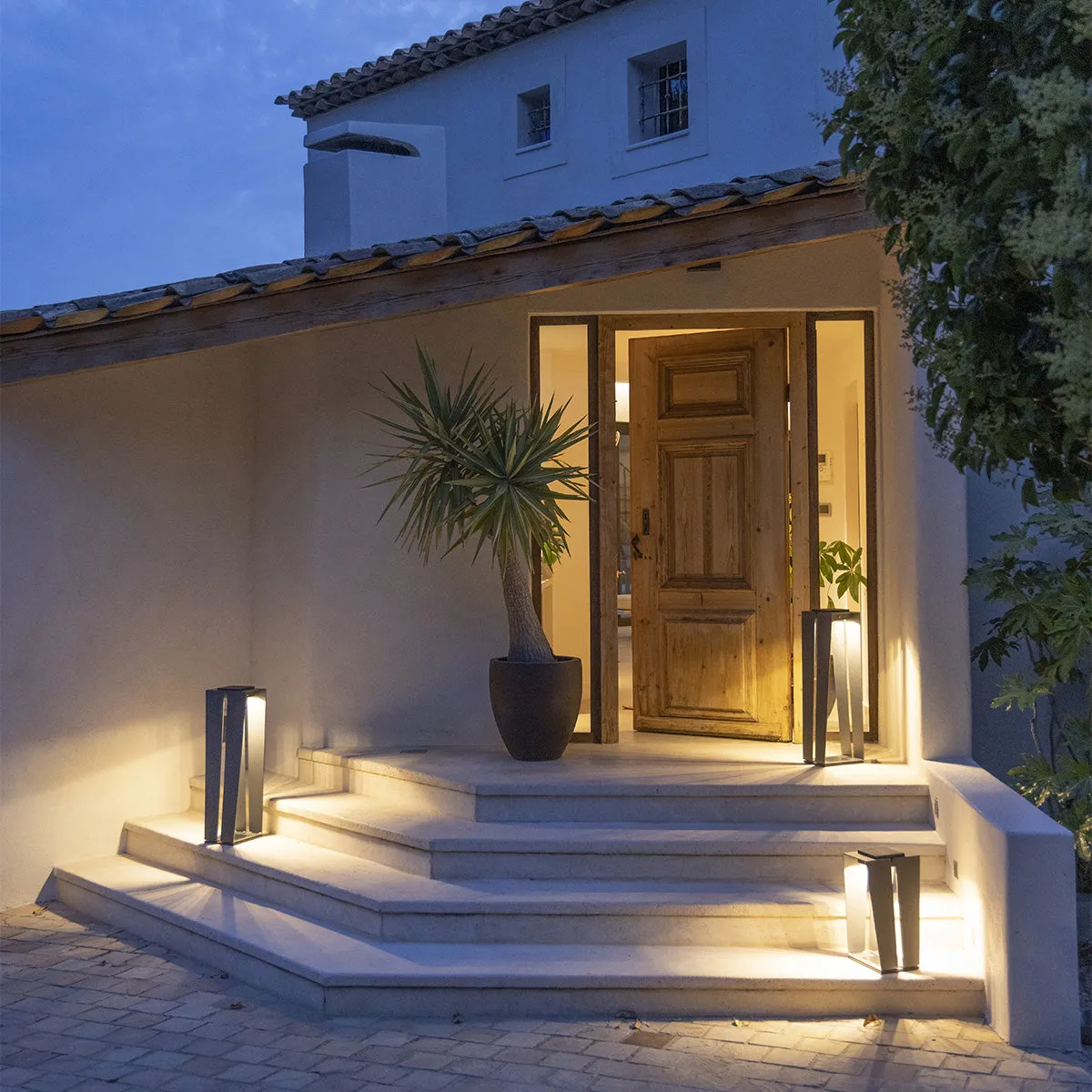 Les Jardins Skaal Solar Lantern