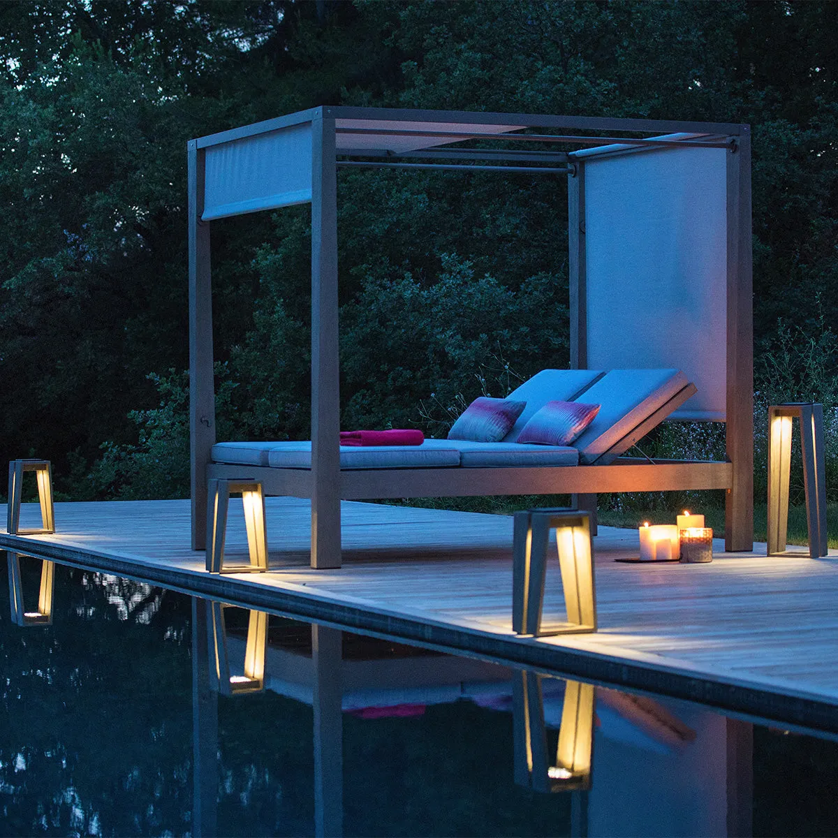 Les Jardins Skaal Solar Lantern