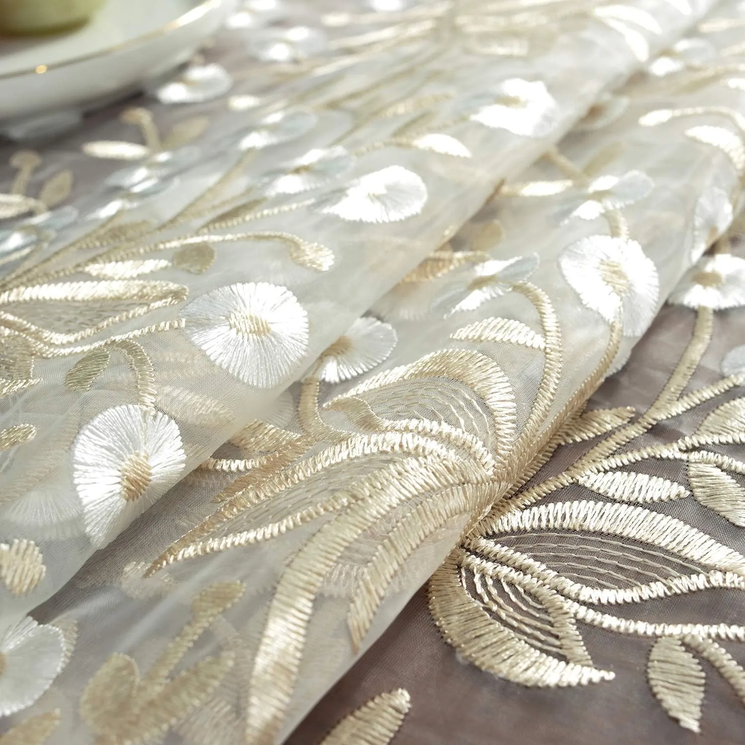 NC SUTAVIA Lace Patio tablecloths Embroidered Camping Table Cloth Classic Rectangular Macrame Table Cover for Kitchen Dining Room Picnic Coffee Table Wedding Banquet(Gold, 60"×104")