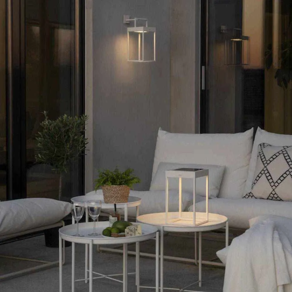 Palos Solar Courtyard Lantern White