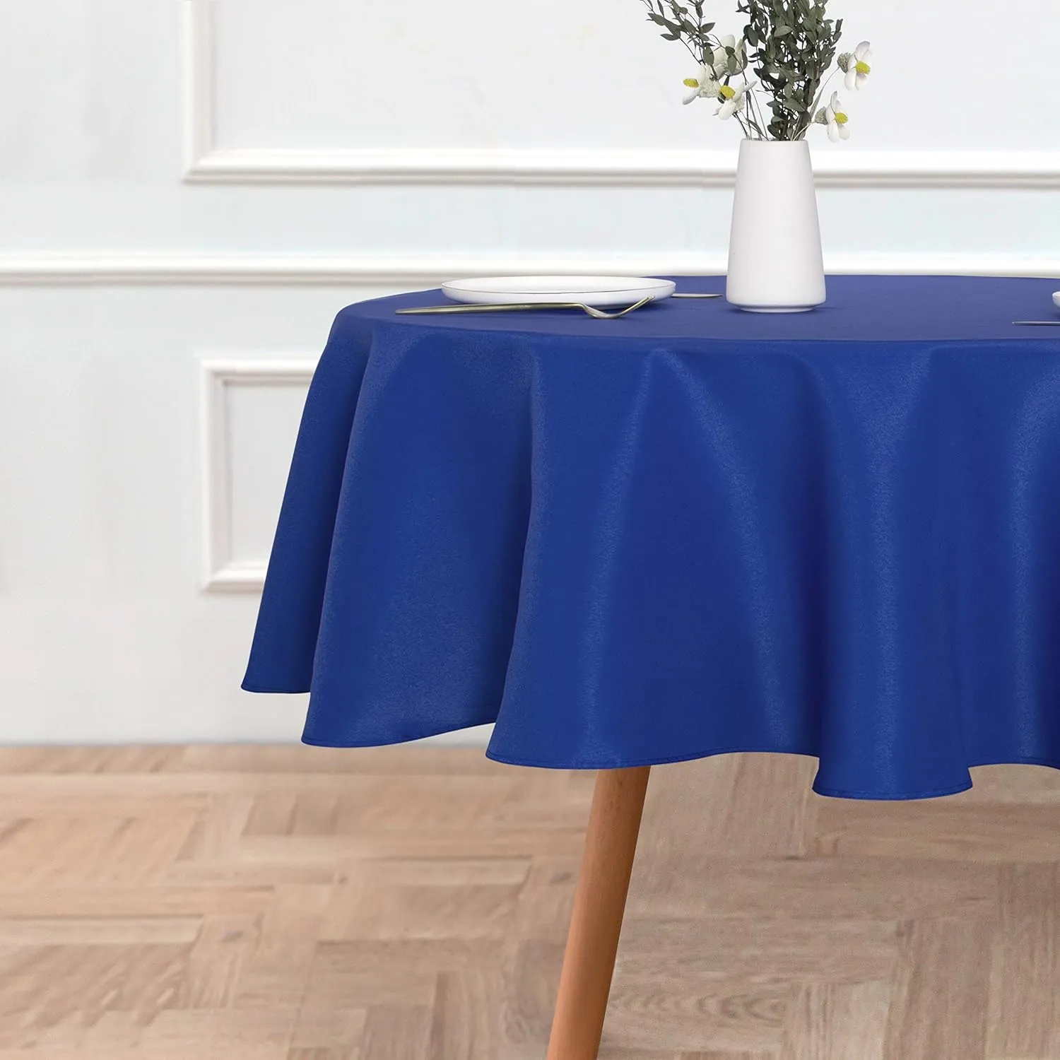 sancua Round Tablecloth - 48 Inch - Water Resistant Spill Proof Washable Polyester Table Cloth Decorative Fabric Table Cover for Dining Tables, Buffet Parties and Camping, Royal Blue