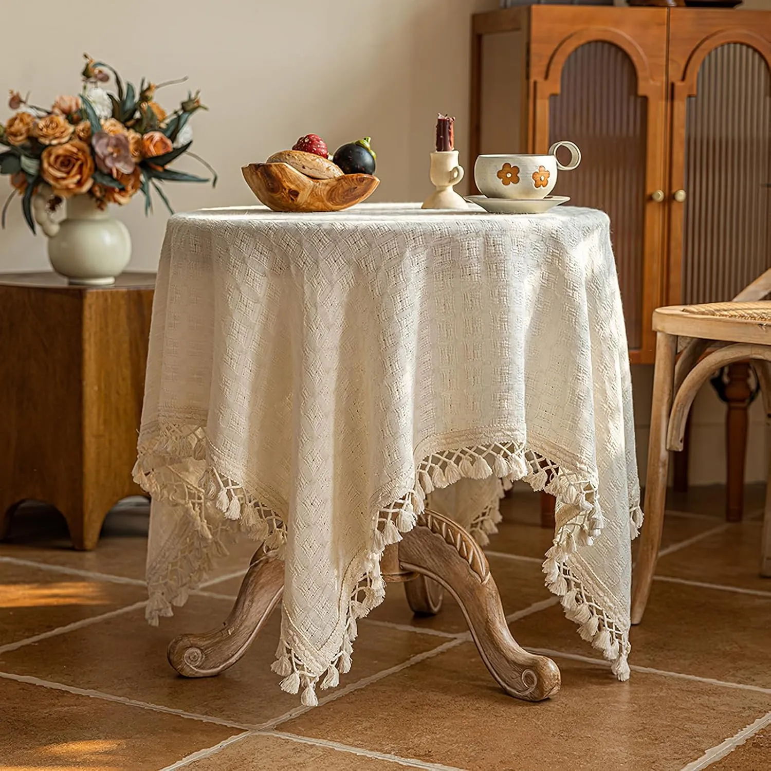 Small Square Tablecloth with Tassels, Beige Weave Textured Cotton Linen Table Cloths Rustic Farmhouse Table Cover Shabby Chic Tabletop Decoration, 36x36 inch
