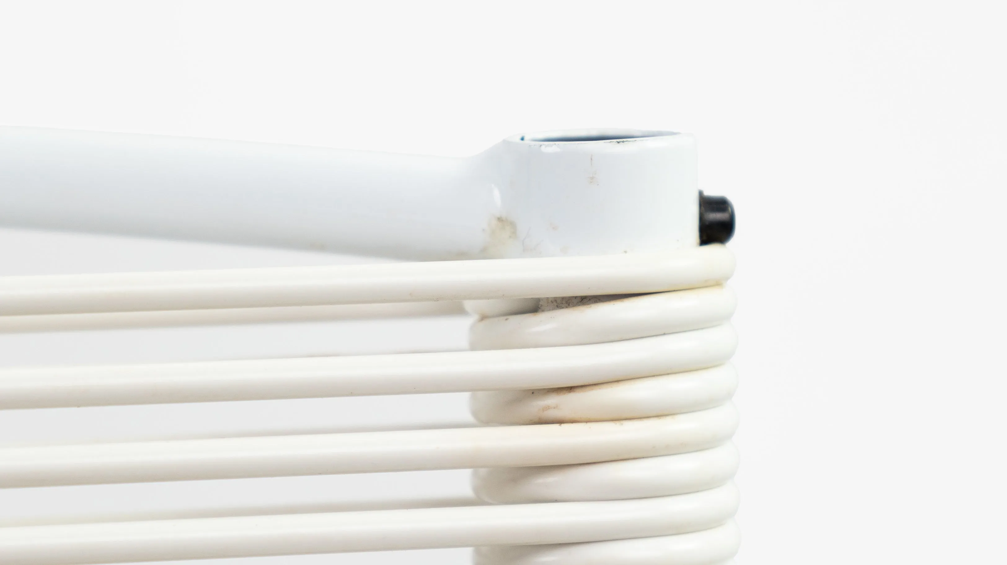Spaghetti Medium Stool White