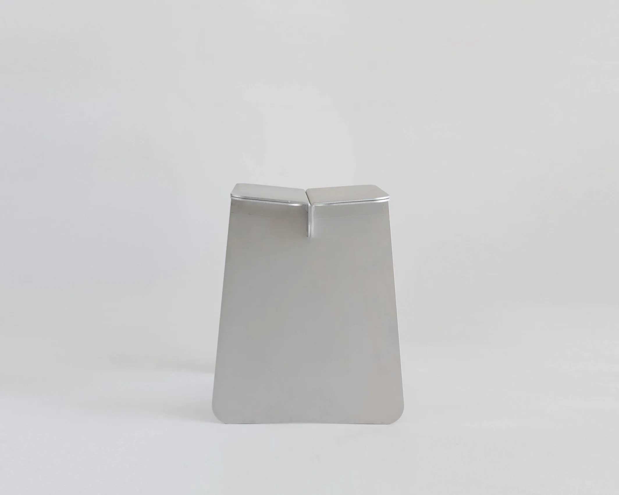 Ssang Regular Aluminum Stool