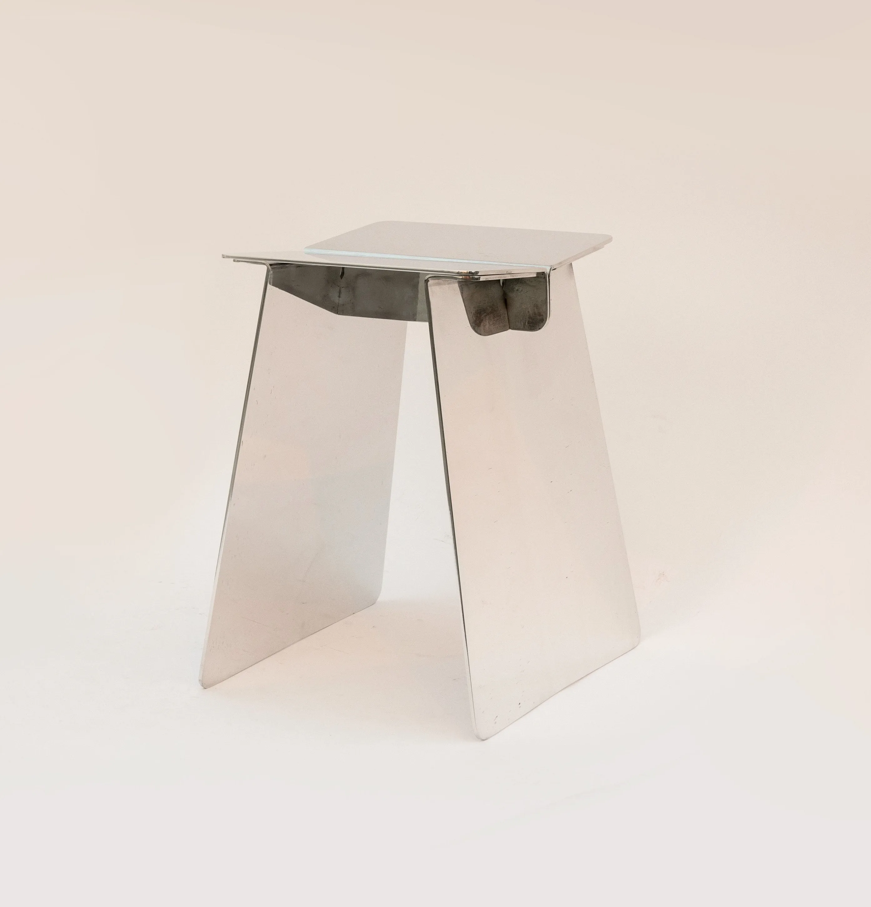 Ssang Regular Aluminum Stool