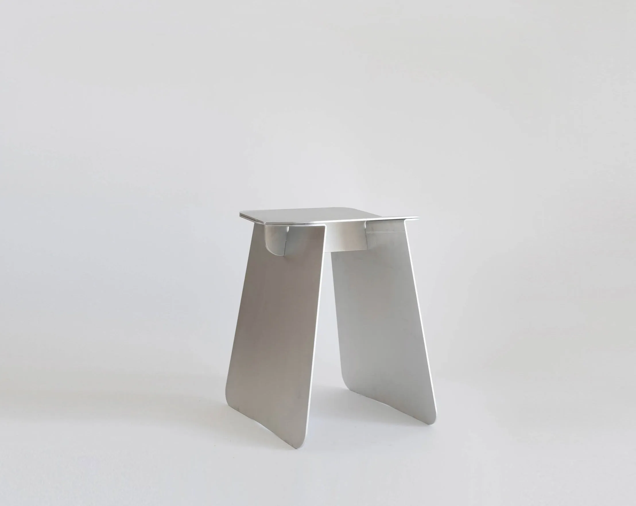 Ssang Regular Aluminum Stool