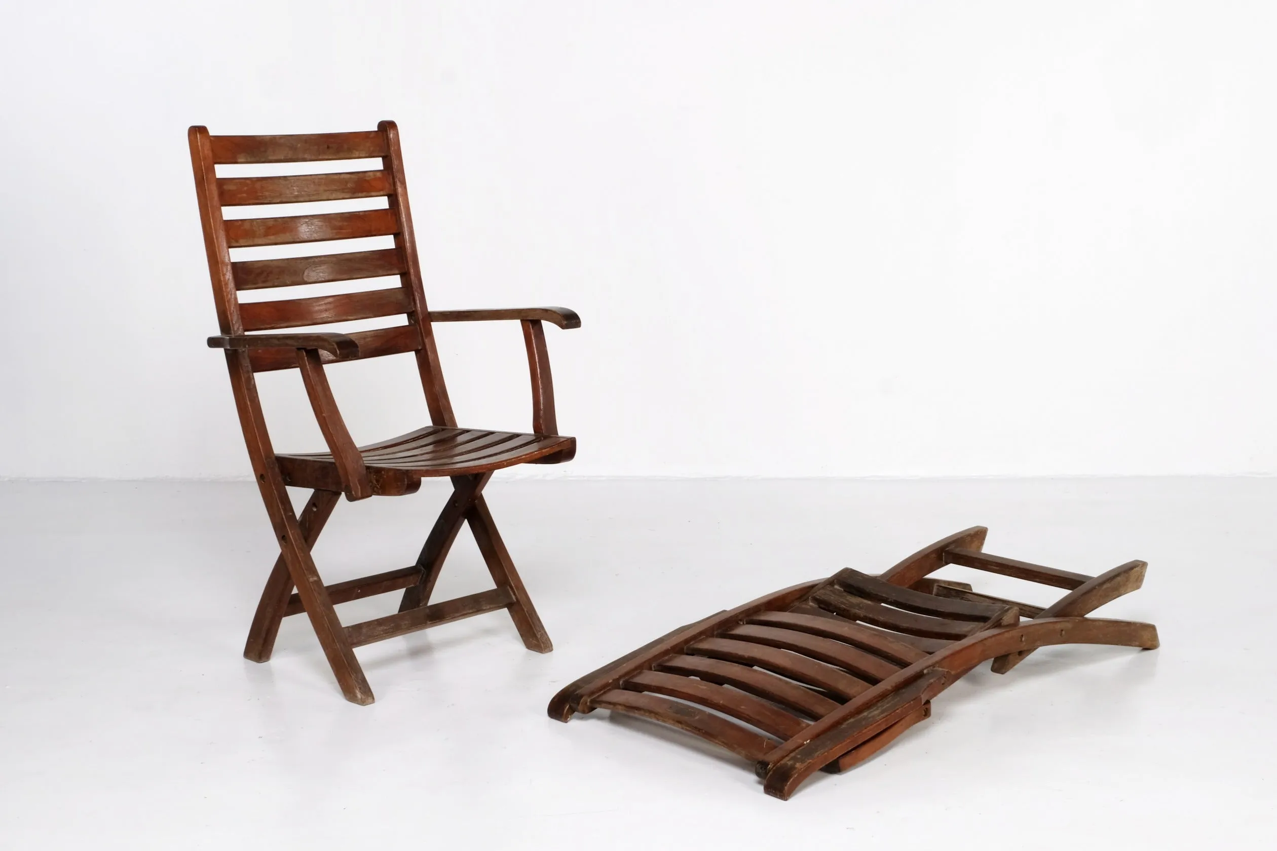 VINTAGE WOOD FOLDING ARMCHAIR BY: FELIX WOOD