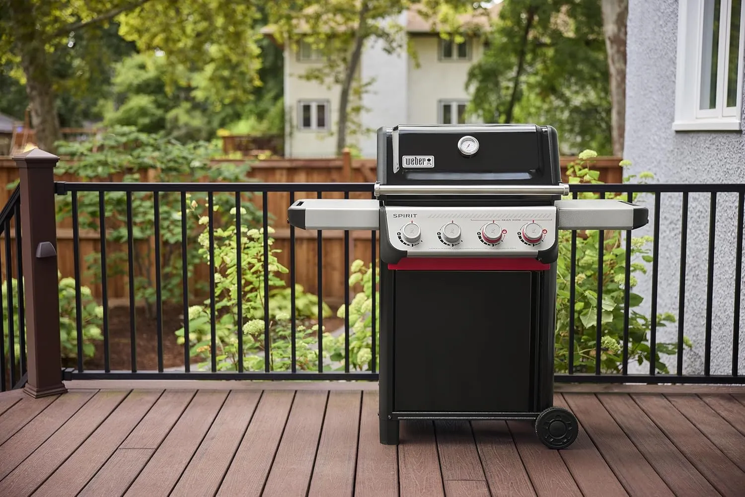 Weber SPIRIT 4-Burner Grill E-425 Liquid Propane Black