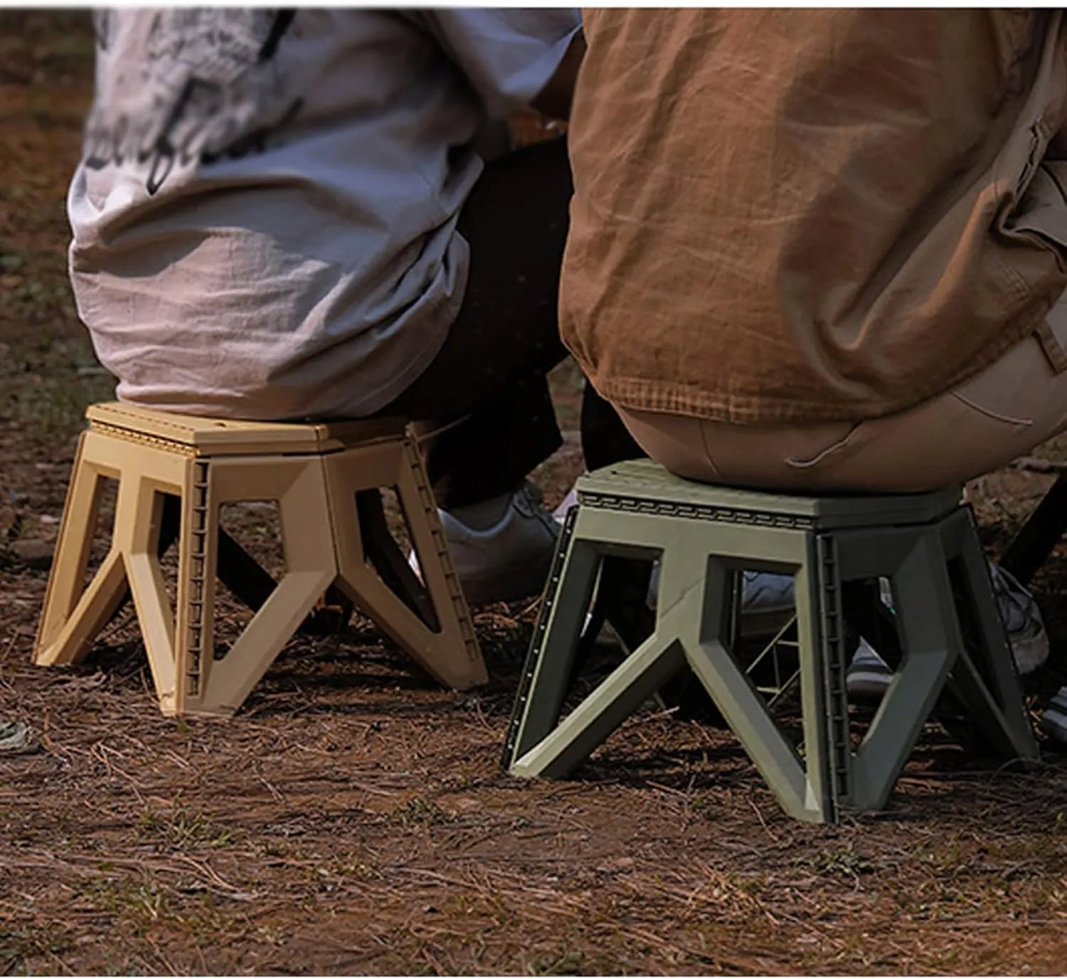 ZABEES Foot Rest Stool Japanese-Style Portable Outdoor Folding Stool High Load-Bearing Reinforced Pp Plastic Triangle Stool for Camping Fishing Padded Seat